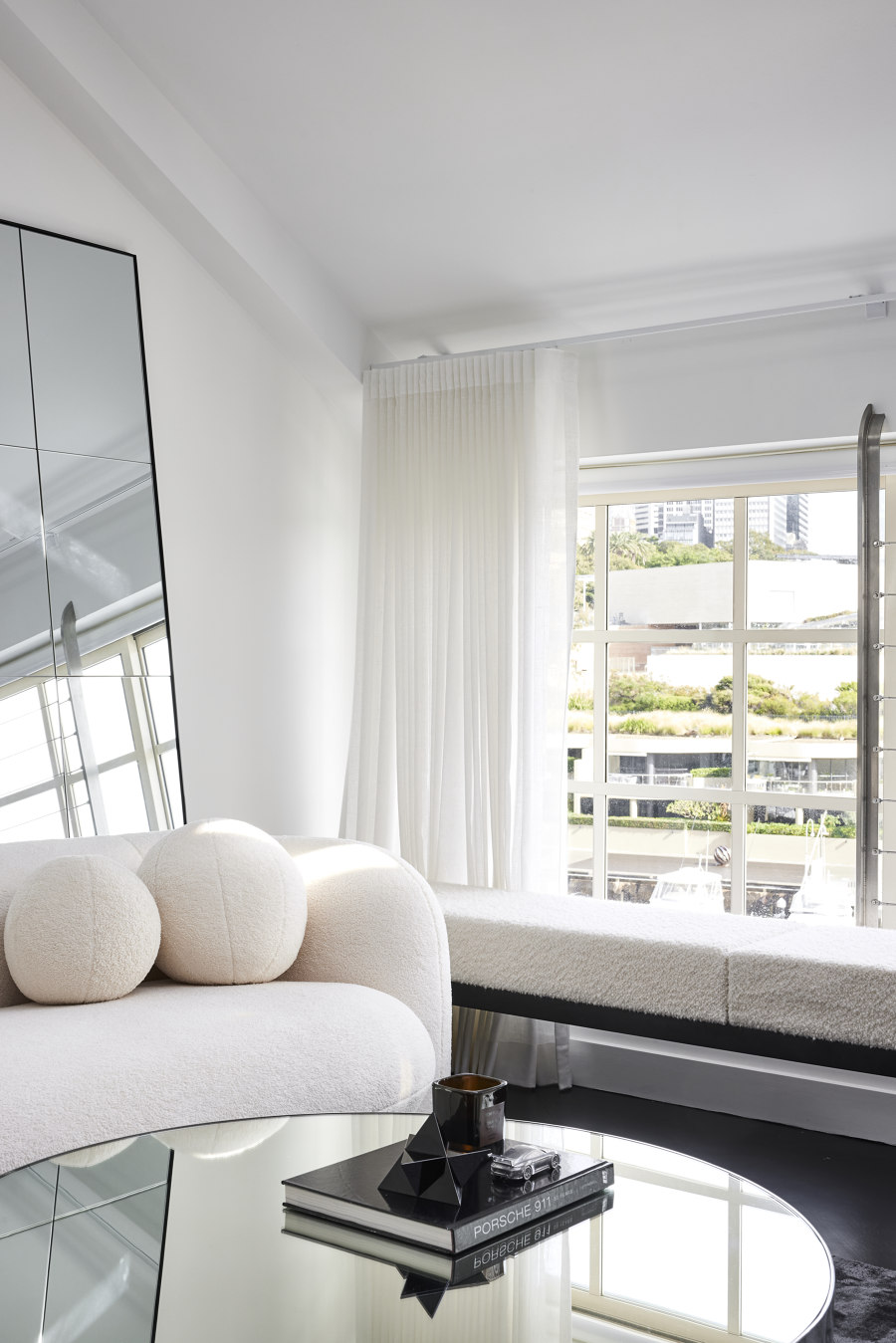 Woolloomooloo Finger Wharf Apartment di The Unlisted Collective | Locali abitativi