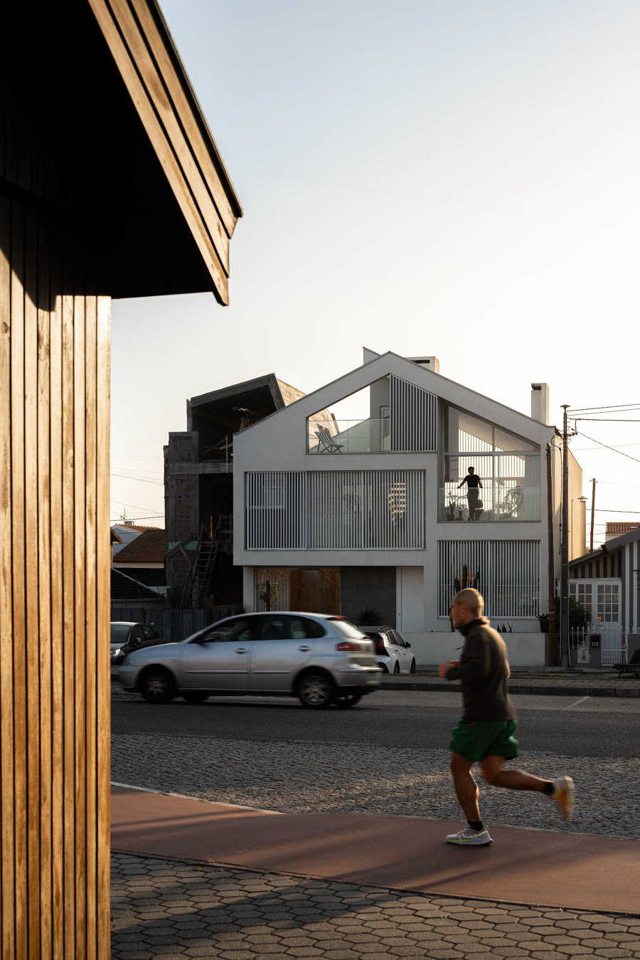 Salt Color House von Rómulo Neto Arquitetos LDA | Einfamilienhäuser