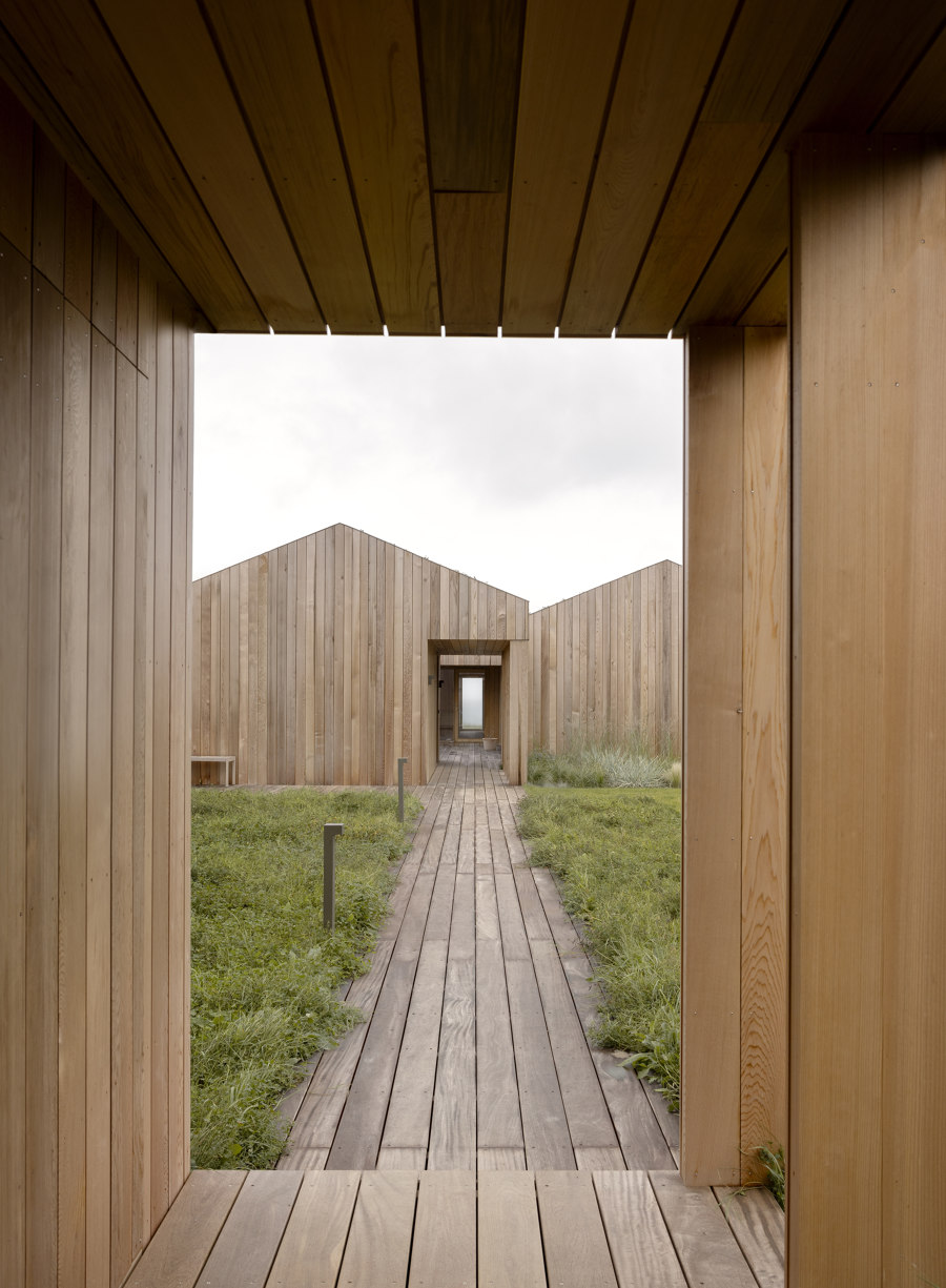 Heatherhill Beach House di Norm Architects | Case unifamiliari