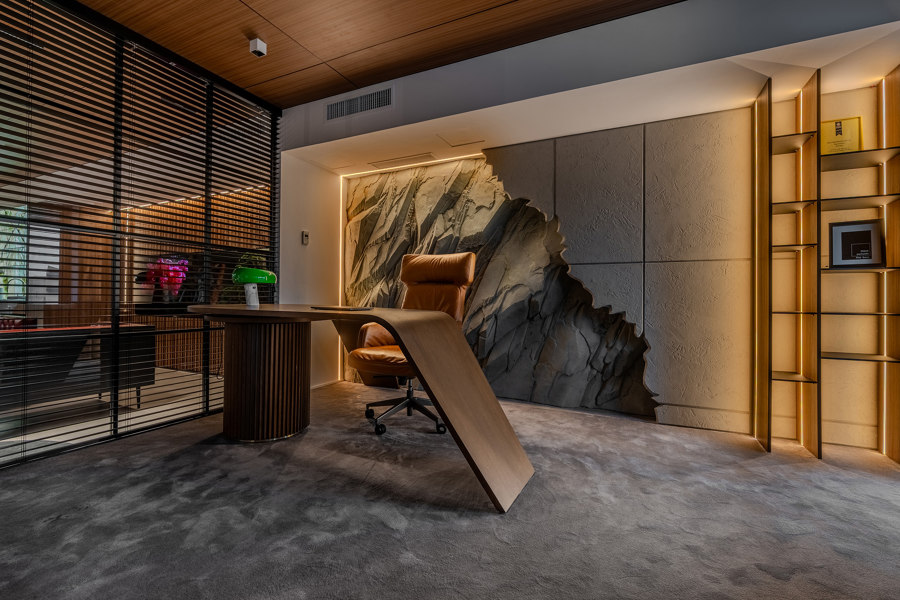 ISRA Showroom & Office | Wall Rapture