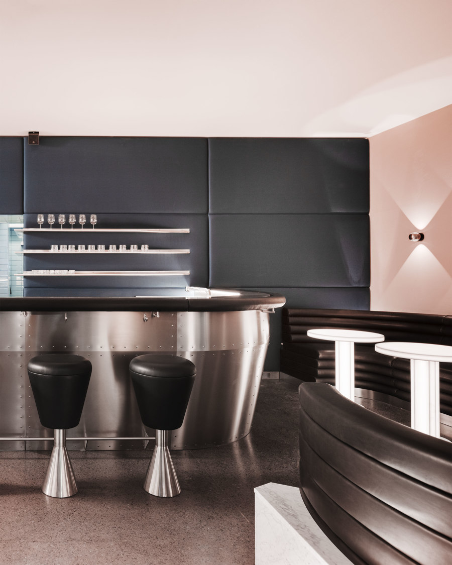Sputnik Bar de Steiner Architecture | Diseño de bares