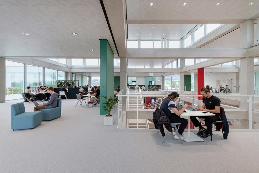 SQUARE  The learning centre of University of St. Gallen de Evolution Design | Universités