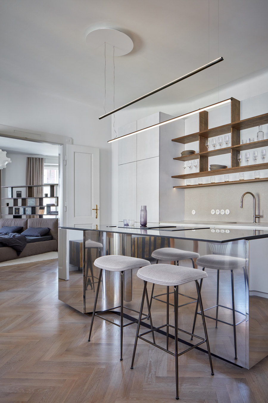 E07 Apartment von Malfinio | Wohnräume
