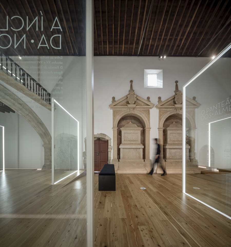 Museography and Exhibition of Panteão dos Almeida by spaceworkers | Installations