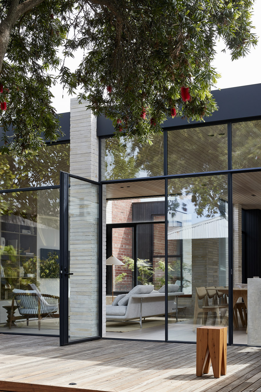 Clifton Hill Courtyard House de Eliza Blair Architecture and Studio mkn | Maisons particulières