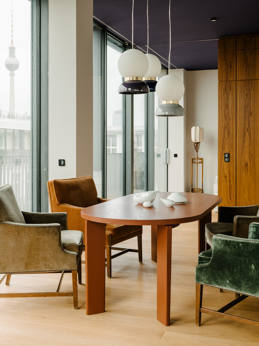 The Village - Berliner Penthouse by Gisbert Pöppler | Living space