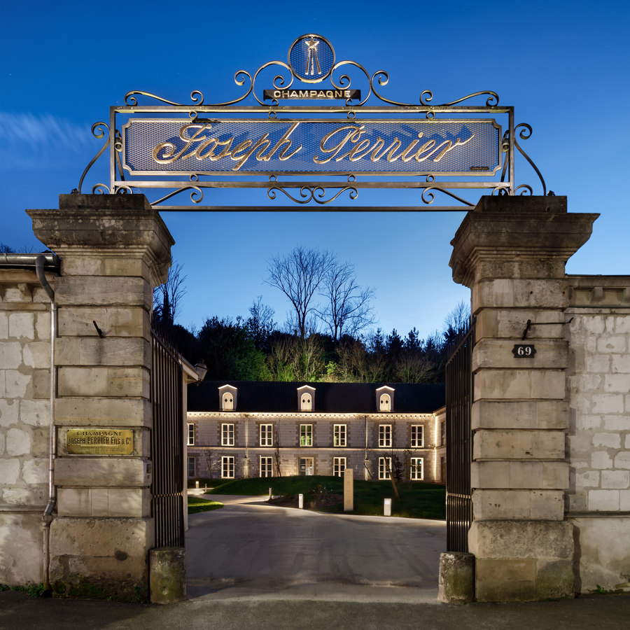 Perrier Champagne di L&L Luce&Light | Riferimenti di produttori