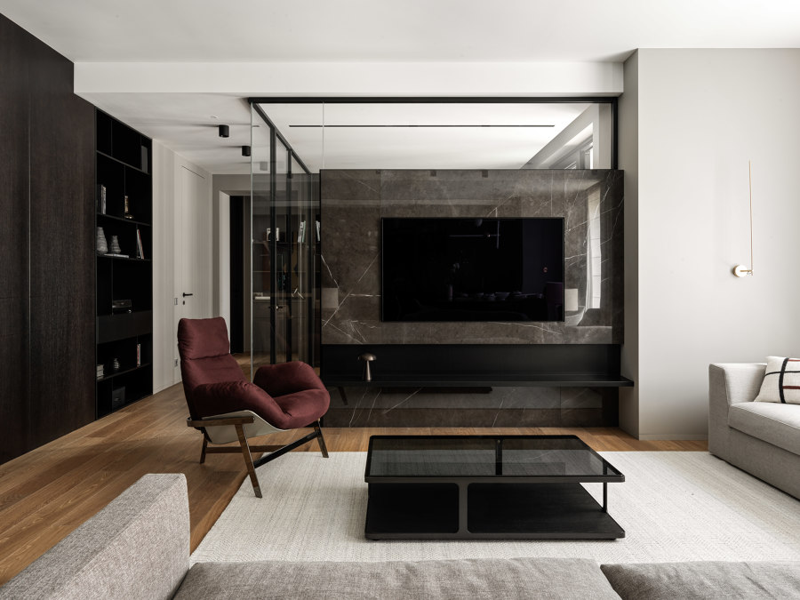 Minimalist apartment with glass cube inside de AIYA bureau | Pièces d'habitation