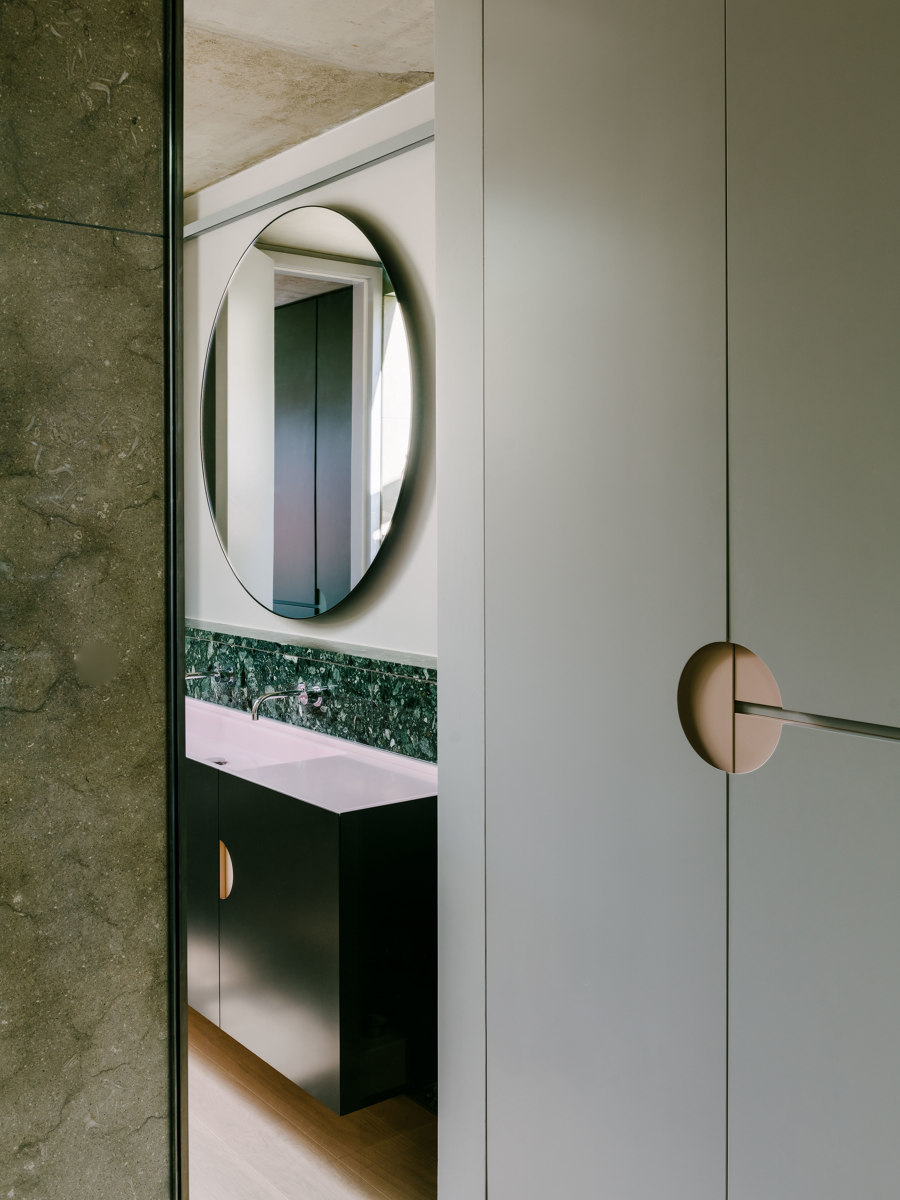 The Green Box by Ester Bruzkus Architekten | Living space