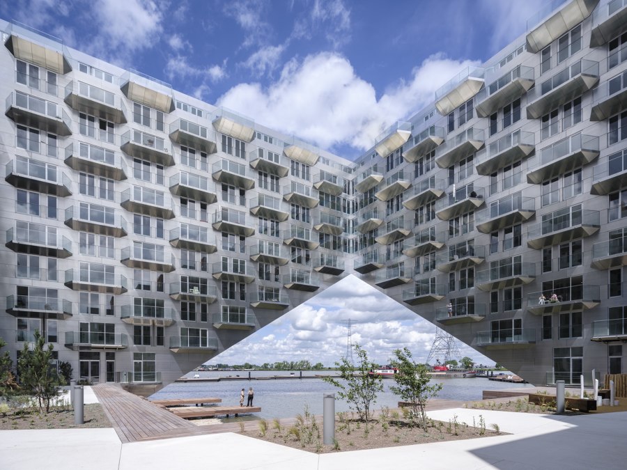 Sluishuis Residential Building de BIG / Bjarke Ingels Group | Urbanizaciones