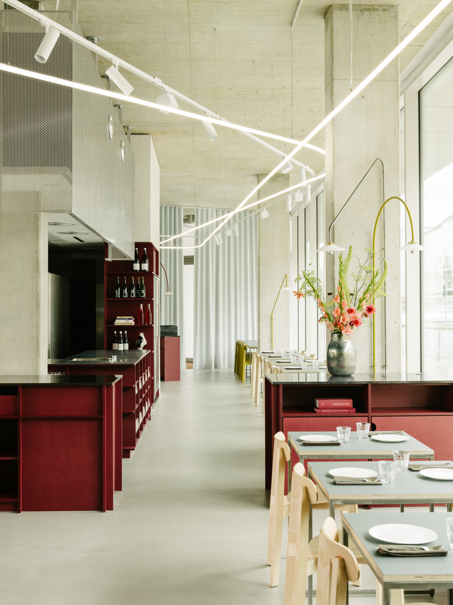Remi | Intérieurs de restaurant | Ester Bruzkus Architekten