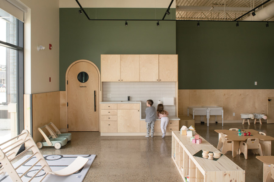 Bambini Holistic Childcare Center de Alyssa Anselmo (Studio Anva) | Jardins d'enfants/crèches