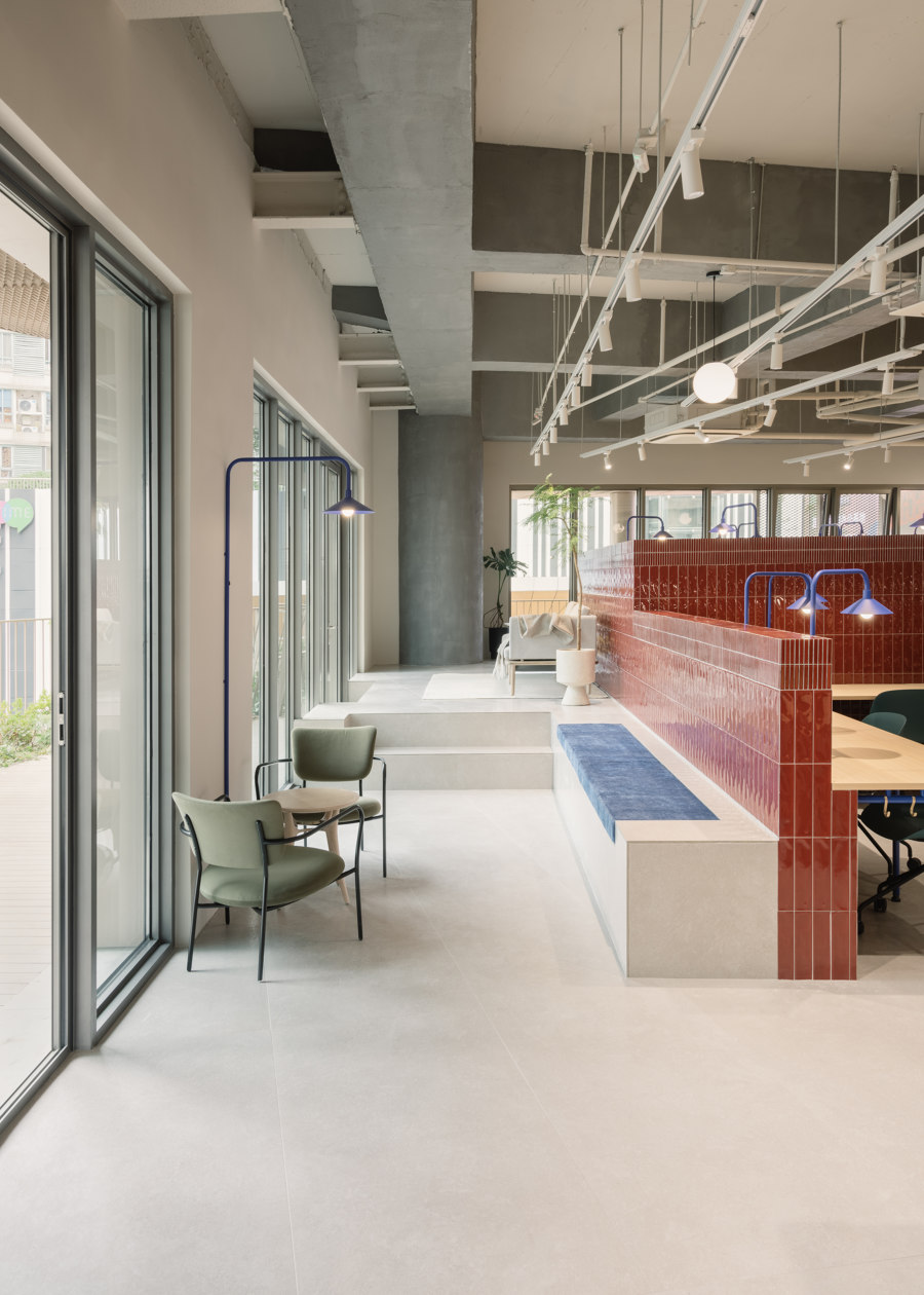 INMEDIA Office Space von Yatofu Creatives | Büroräume