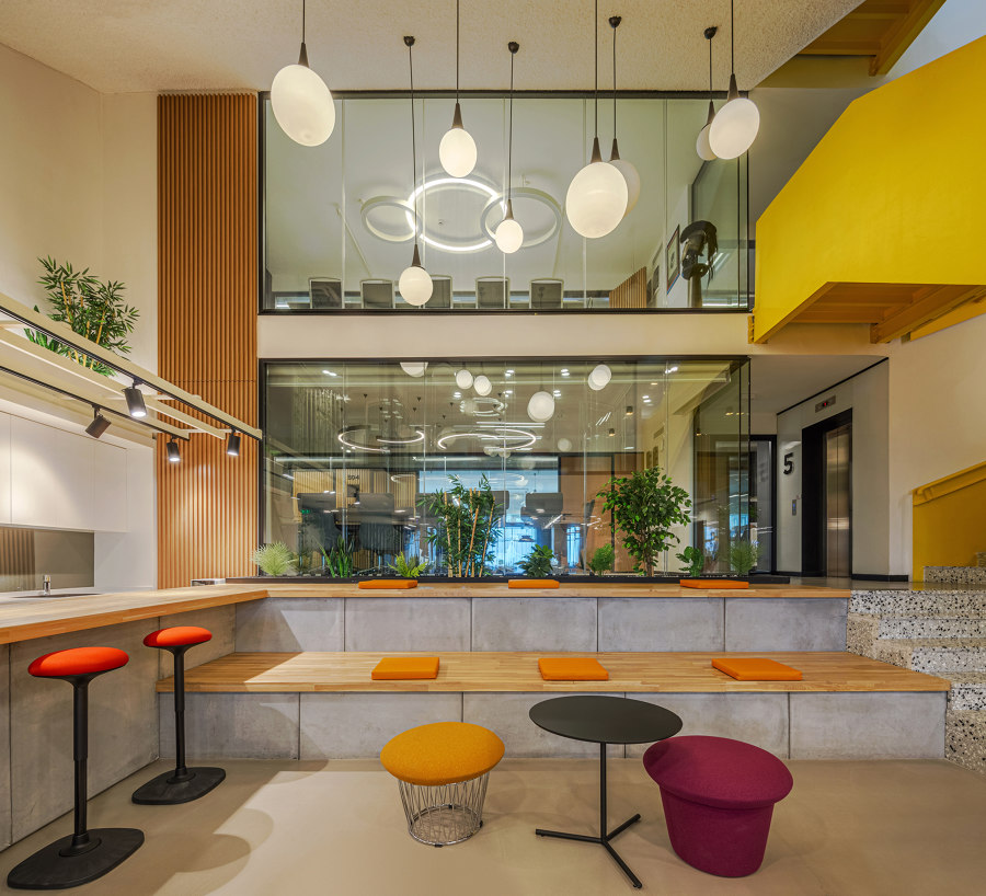 IzQ Innovation Center de Ofisvesaire | Immeubles de bureaux