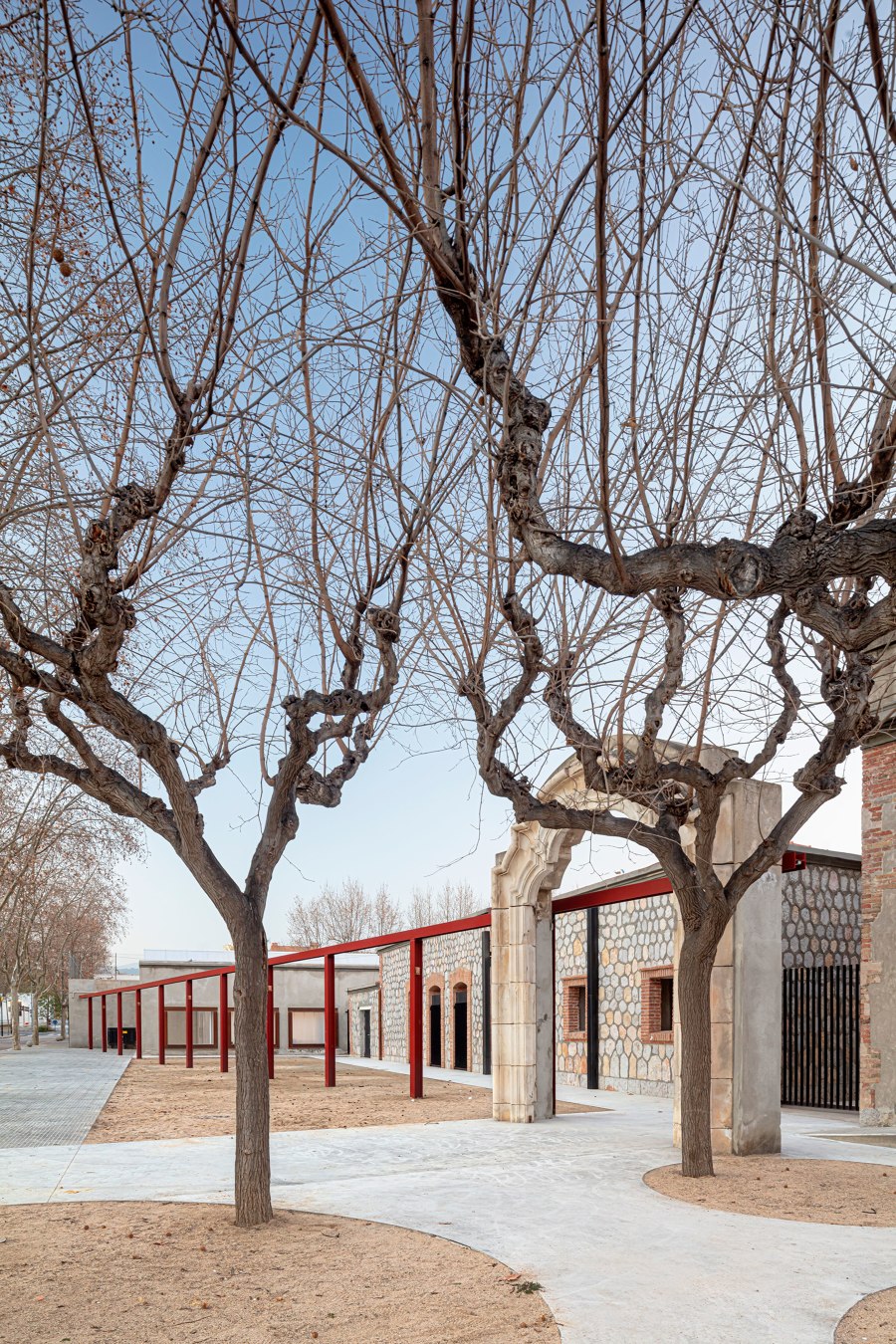 El Roser Social Center by Josep Ferrando Architecture and Gallego Arquitectura | Trade fair & exhibition buildings