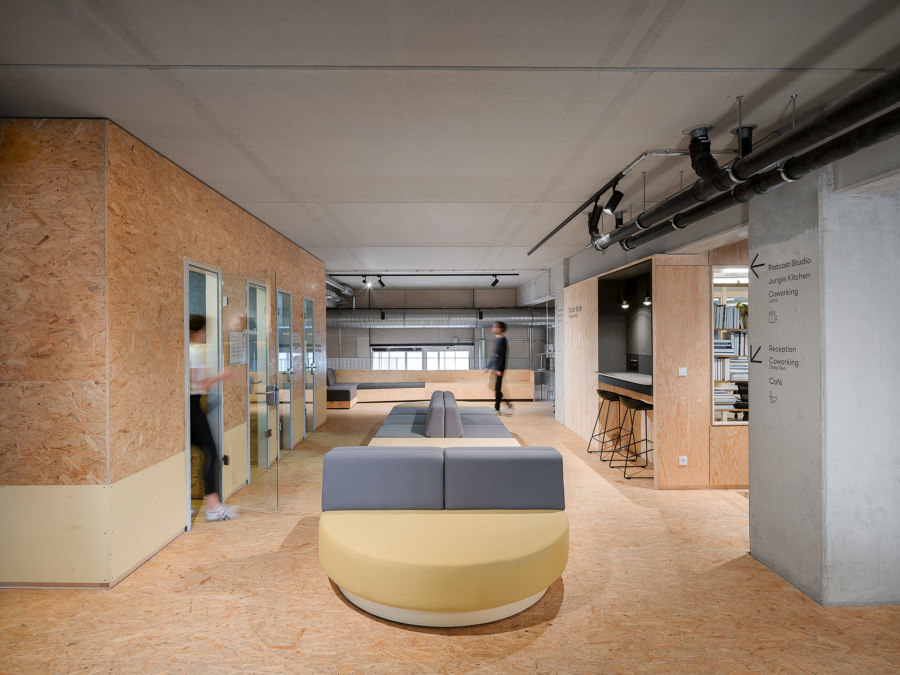 IMPACT HUB BERLIN de LXSY Architekten | Bureaux