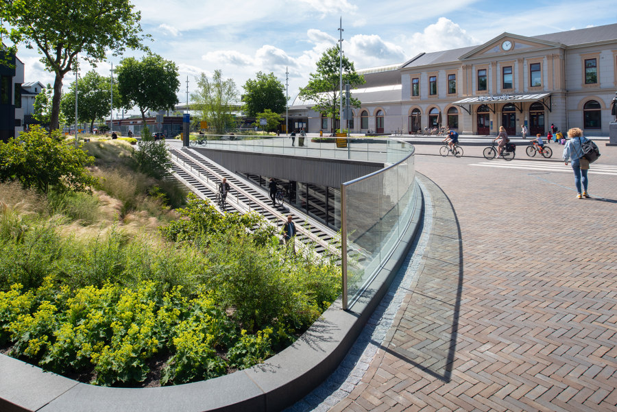 Station Forecourt Zwolle by PosadMaxwan | Engineering structures