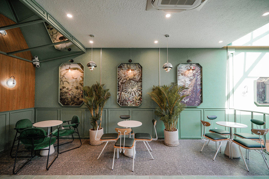 CoCo Cha Taiwan Tea & Coffee by PT Arch Studio | Café interiors