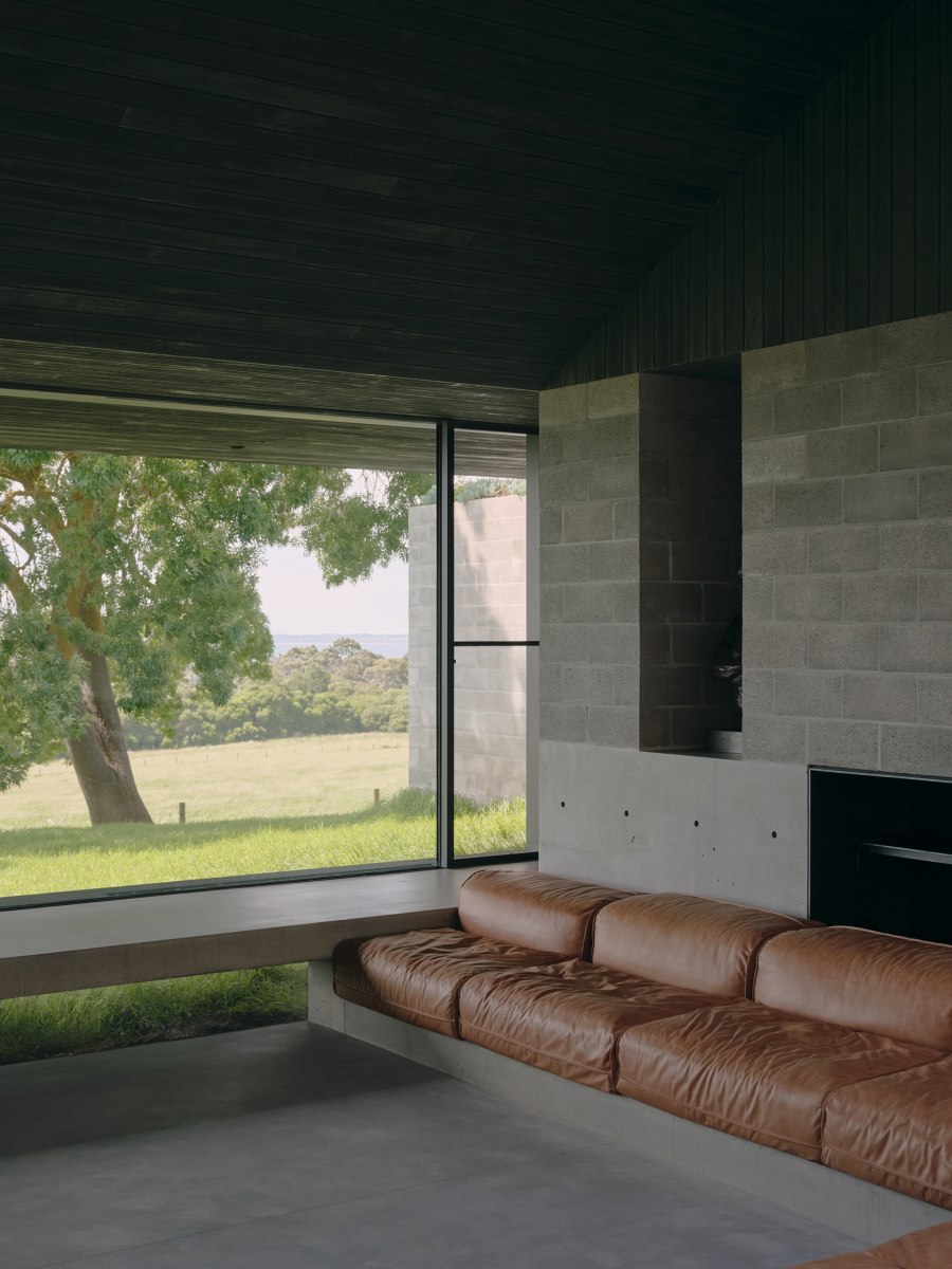 Merricks Farmhouse by Michael Lumby Architecture and Nielsen Jenkins | 