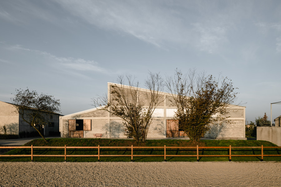 Horse House Stable von wiercinski-studio | Industriebauten