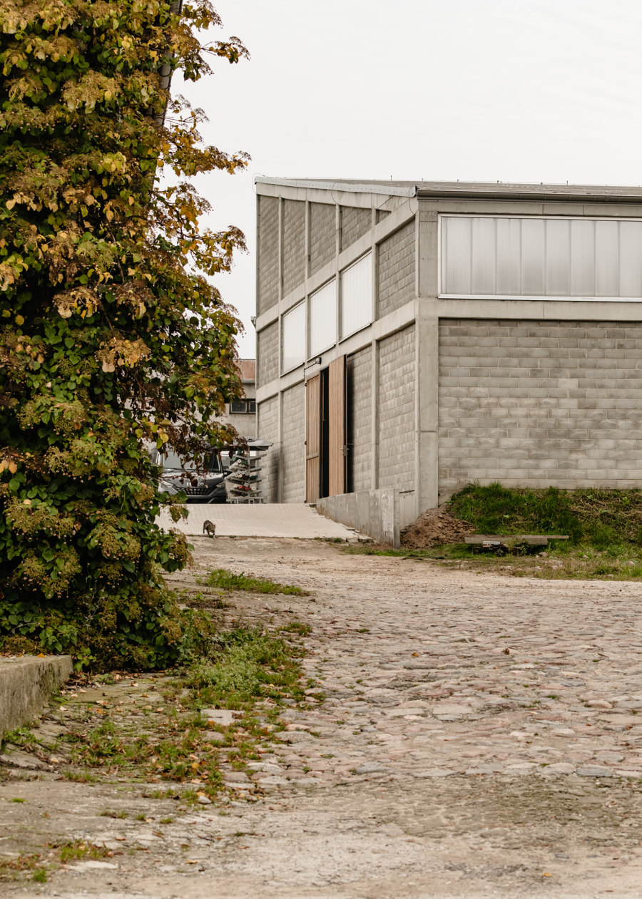 Horse House Stable de wiercinski-studio | Construcciones Industriales
