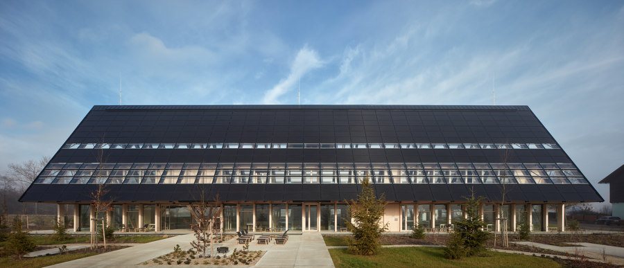 Kloboucká Lesní Headquarters von Mjölk architekti | Verwaltungsgebäude