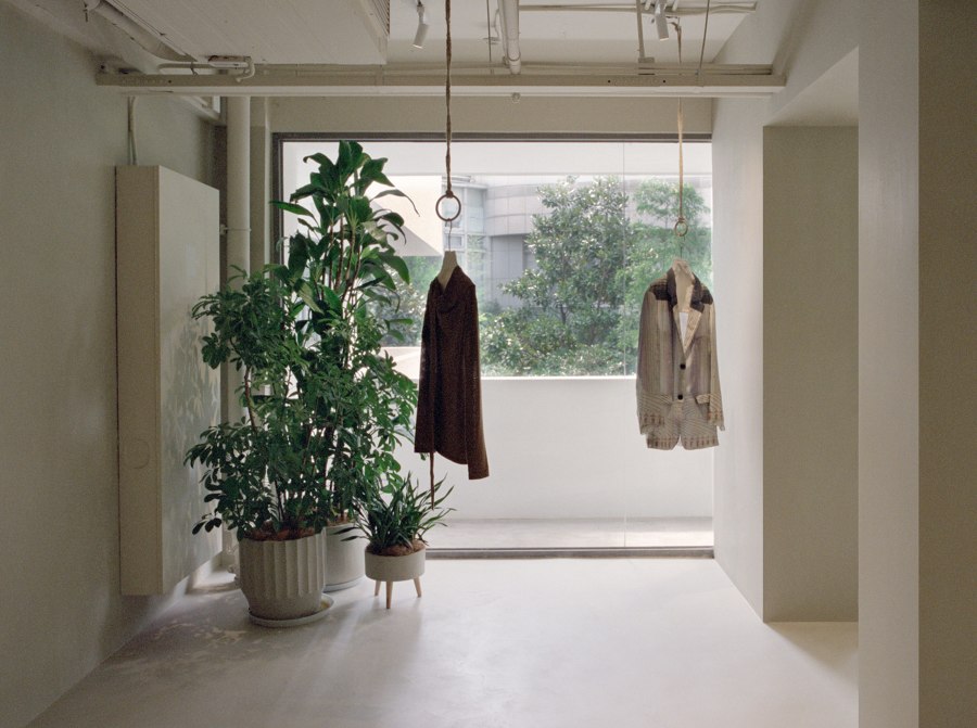 CONNAIS TOI Office & Showroom von Offhand Practice | Shop-Interieurs