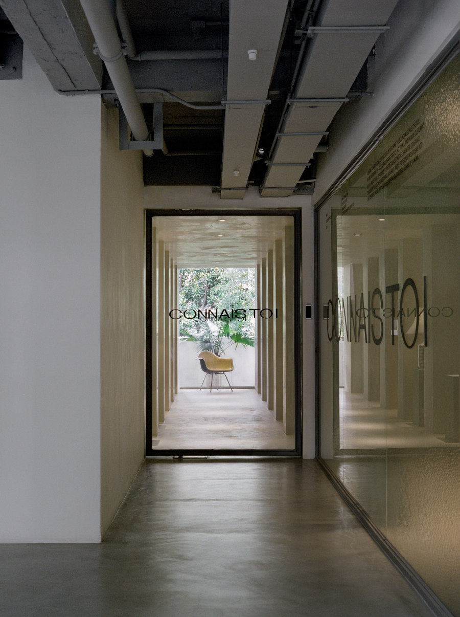 CONNAIS TOI Office & Showroom by Offhand Practice | Shop interiors
