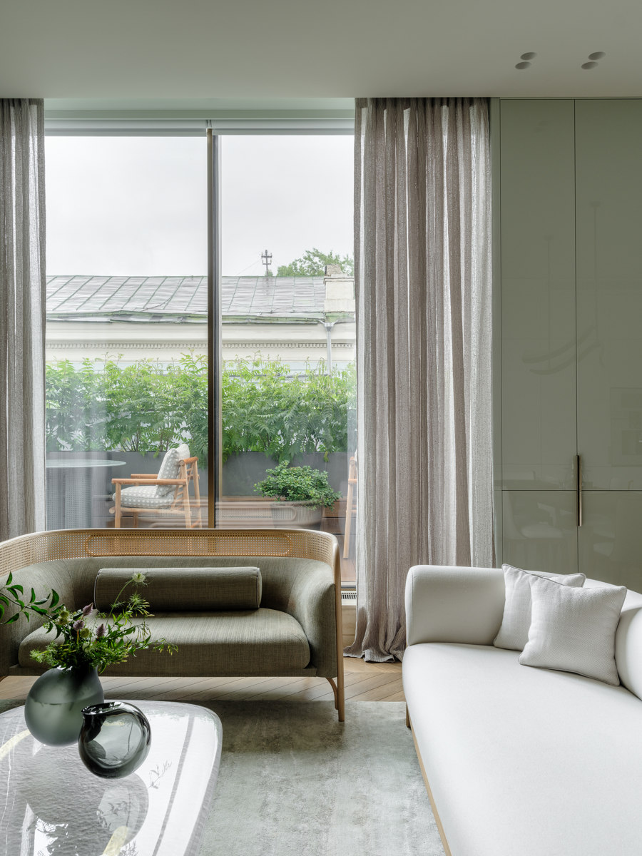 Modern Apartment Where Slow Living Trend Meet Exquisite Designs de O&A London | Pièces d'habitation