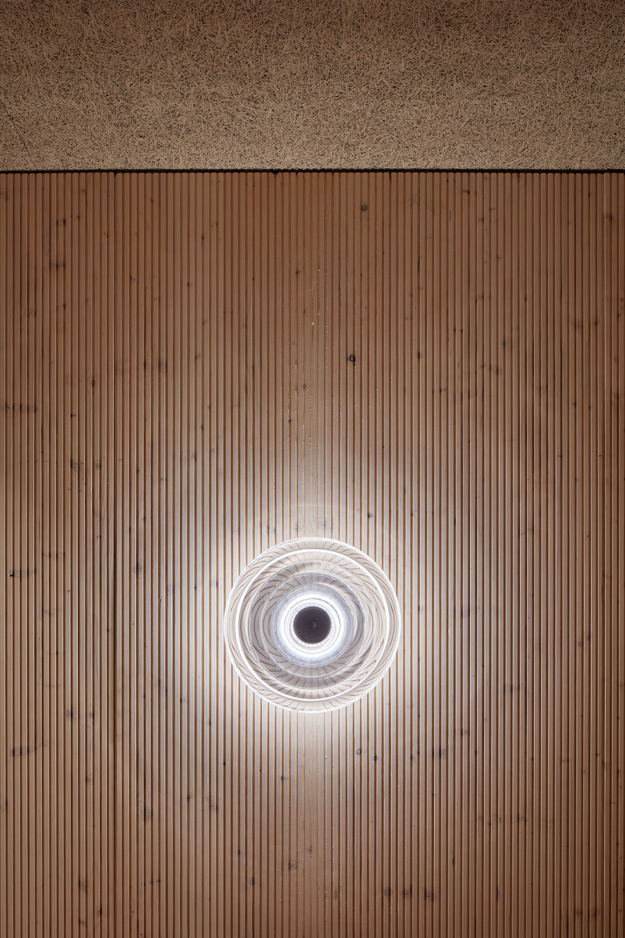 Sauna World in Trebon de Plus One Architects | Instalaciones Spa