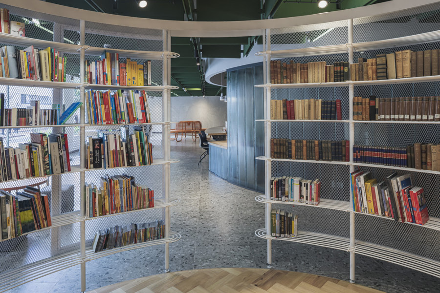 Goethe-Institut Renovation di Yemail Arquitectura | Biblioteche