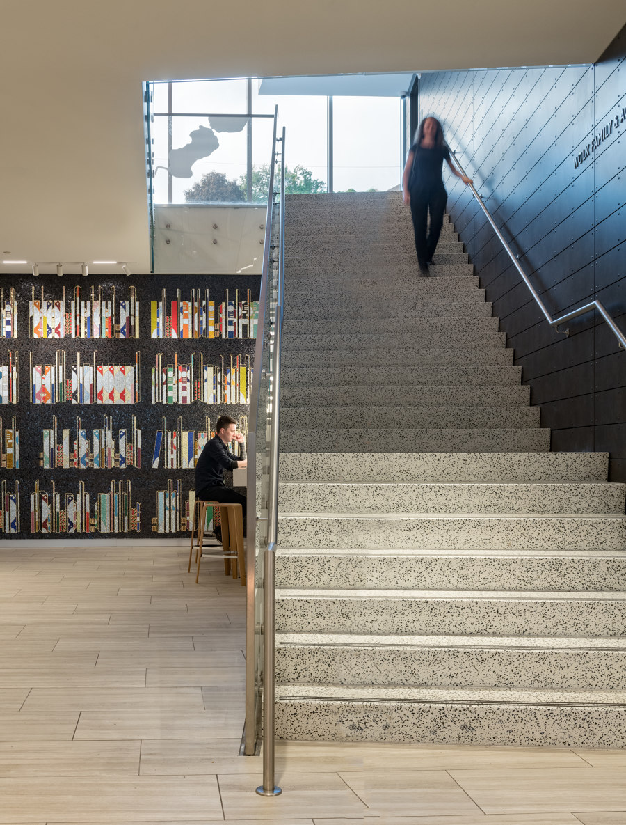 Charlotte & William Bloomberg Medford Public Library von Schwartz/Silver Architects | Bibliotheken