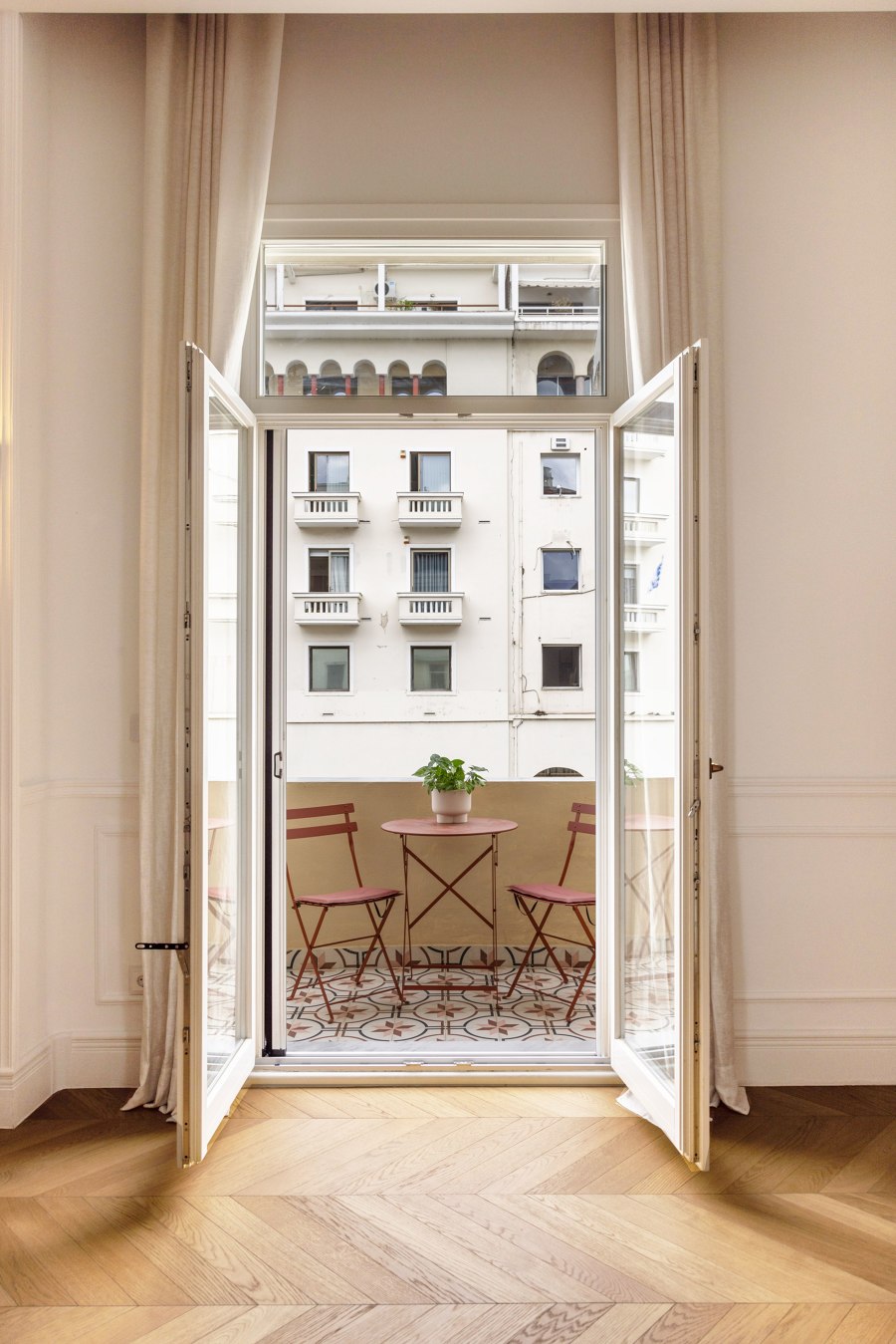 ARI Historic apartment redesign by FLUO | Living space