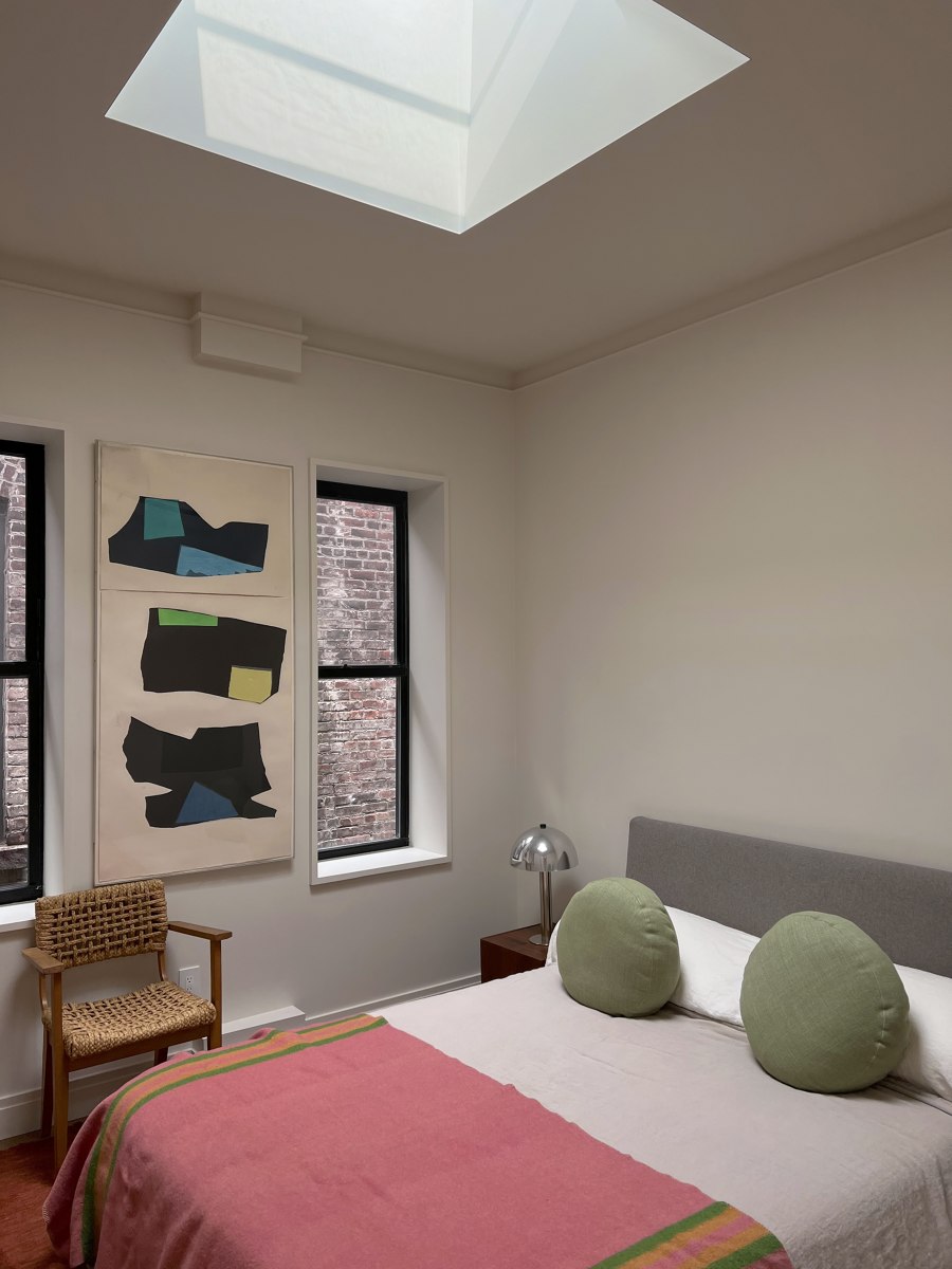 Amity Street Apartment by Selma Akkari | Living space