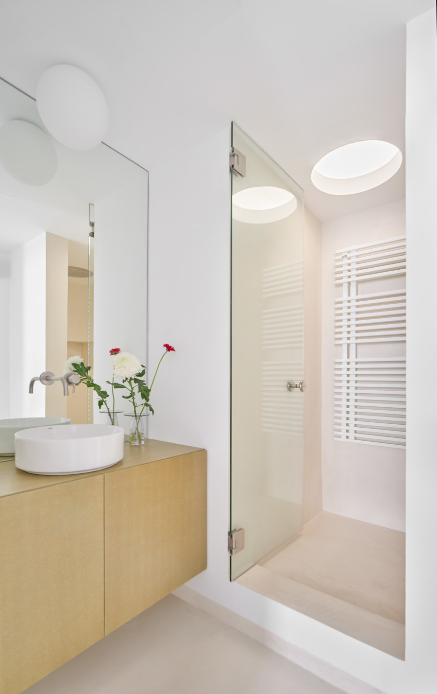 The Rosegold Apartment von Raul Sanchez Architects | Wohnräume