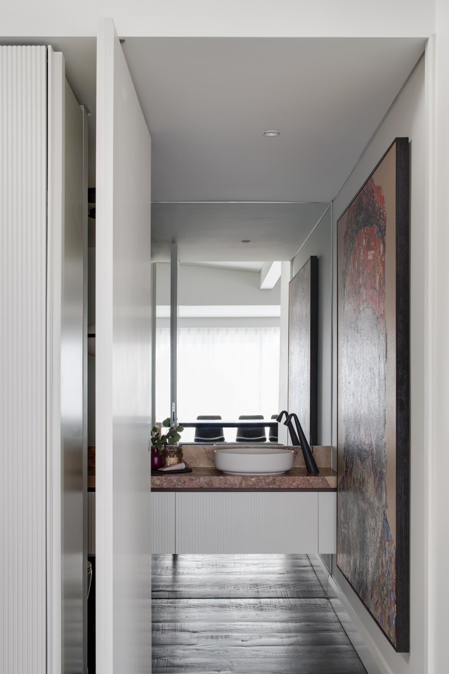 Thirroul Kitchen - Hide the mess by Studio Minosa | Living space