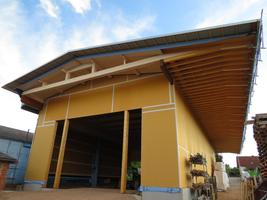 Modern timber construction production hall de Pfleiderer | Referencias de fabricantes