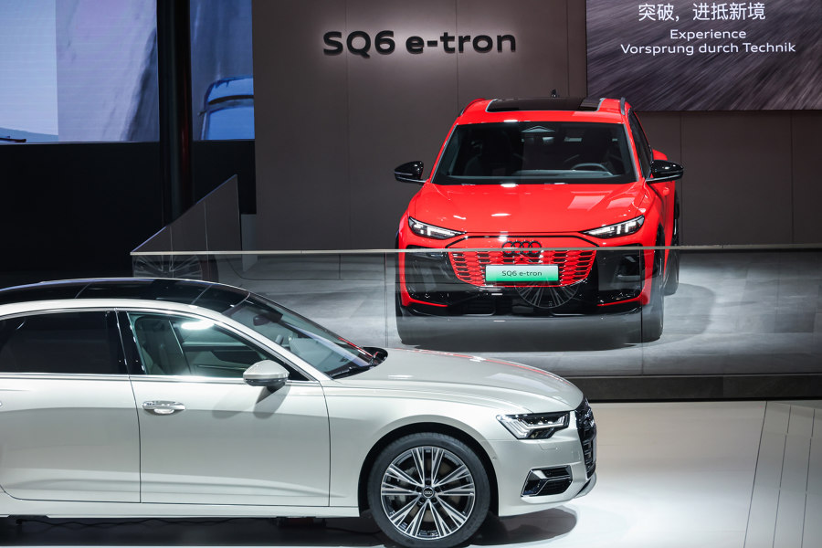 Beijing Auto Show 2024, AUDI AG, Trade fair exhibition stand di Wall Rapture | Riferimenti di produttori