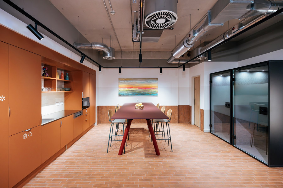 Co-working in its most beautiful form at Clockwise di Berlin Acoustics | Edifici per uffici