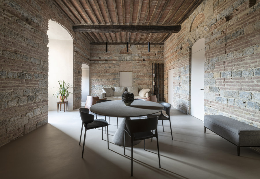 Apartment inside a Medieval Tower | Pièces d'habitation | CMTarchitetti