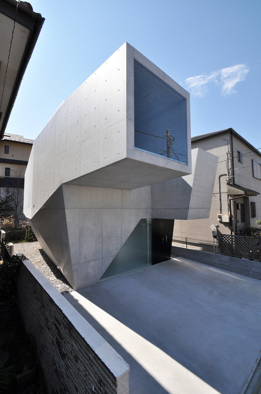 House in Abiko by Fuse-Atelier | Detached houses