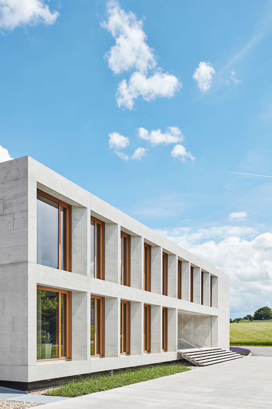 Karl Köhler GmbH by Wittfoht Architekten | Office buildings