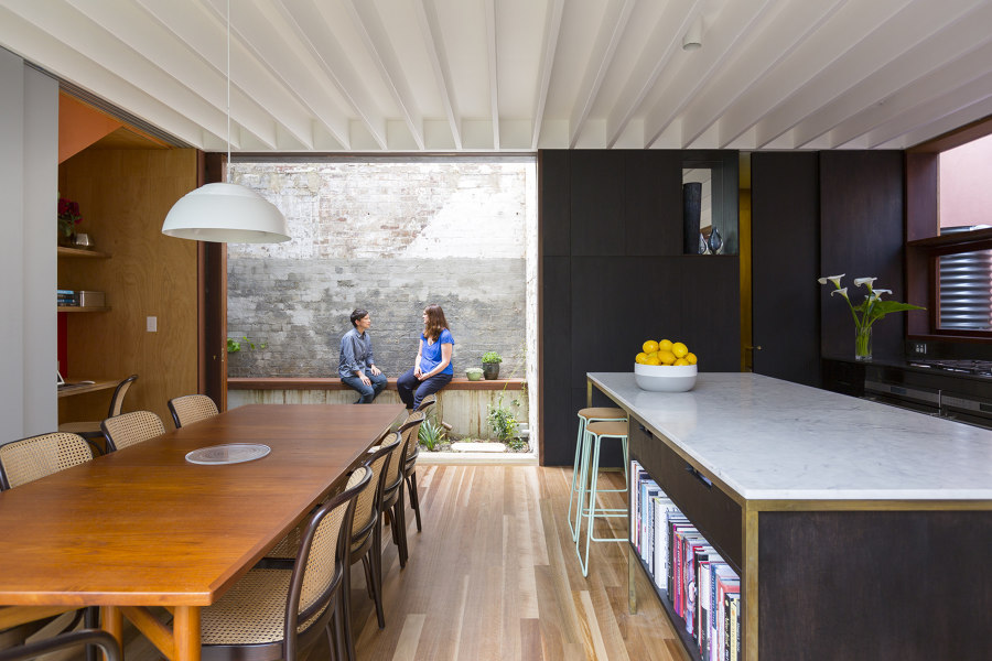 Courtyard House by Aileen Sage Architects | Living space