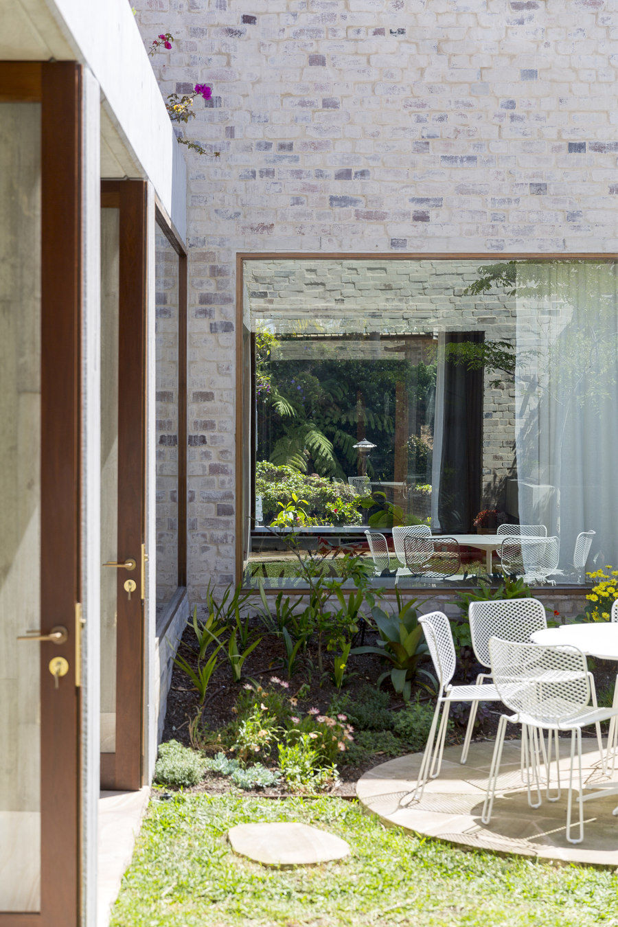 Courtyard House de Aileen Sage Architects | Pièces d'habitation