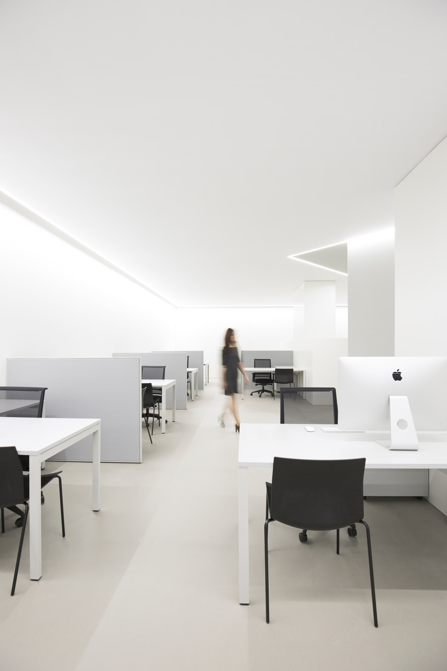 ARV Offices di Fran Silvestre Arquitectos | Spazi ufficio