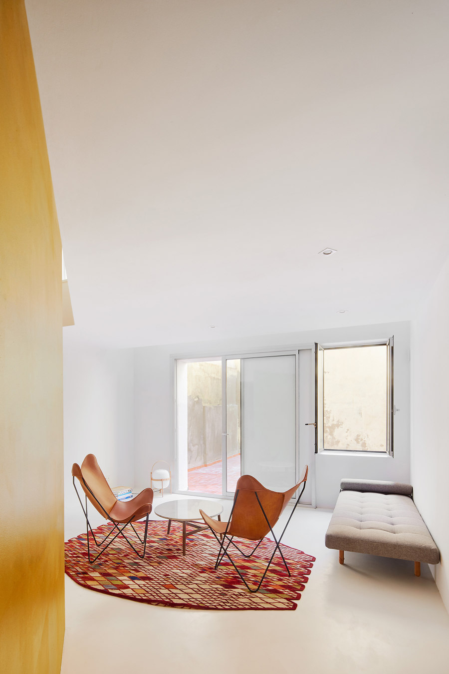 Duplex Tibbaut di Raul Sanchez Architects | Locali abitativi