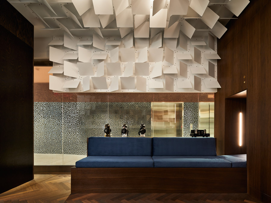 Headfoneshop by Batay-Csorba Architects | Shop interiors