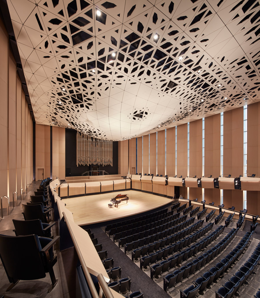 Voxman Music Building di LMN Architects | Auditorium