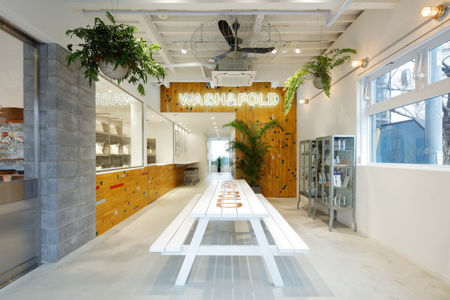 Wash & Fold by Ito Masaru Design Project / SEI | Café interiors