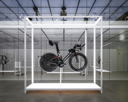 United Cycling Lab & Store | Negozi - Interni | Johannes Torpe Studios